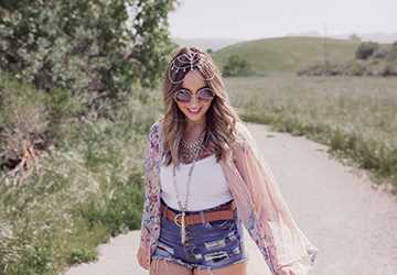 How to Create a Boho-Chic Look